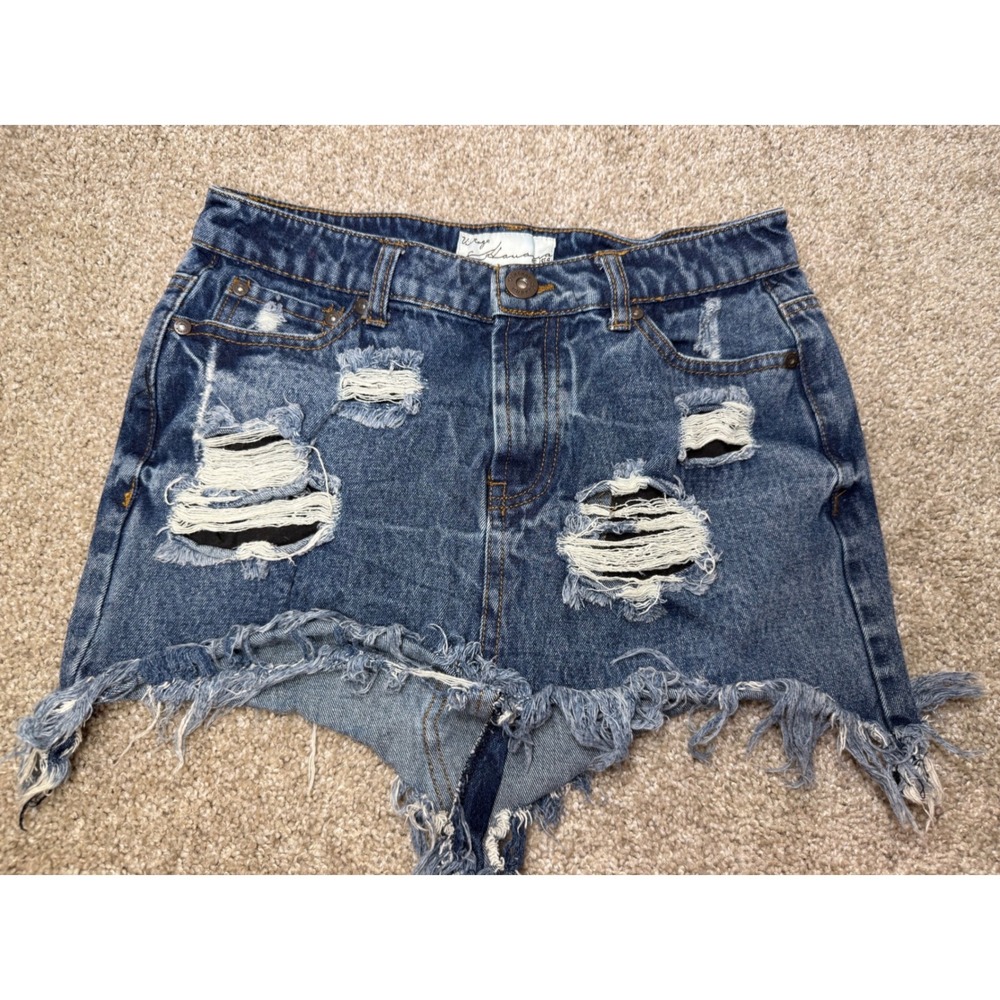 Vintage Havana Distressed‎ Mini Denim Skirt Medium Wash Frayed Raw Hem 
 Size 25